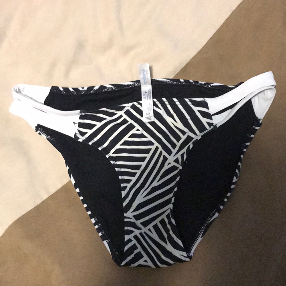 Bikini bottoms